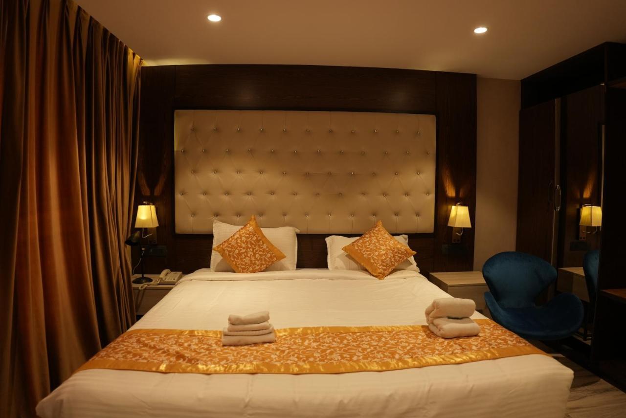 Hotel Ocean Vista Bay Визакхапатнам Екстериор снимка