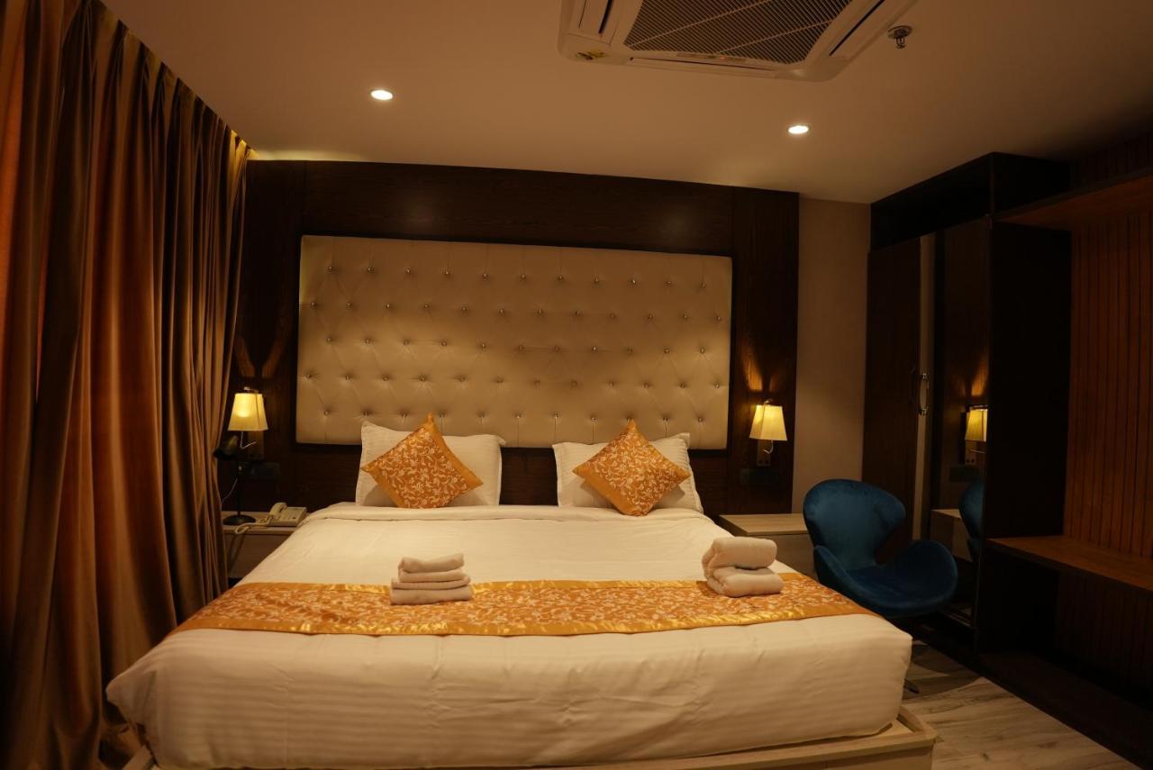 Hotel Ocean Vista Bay Визакхапатнам Екстериор снимка