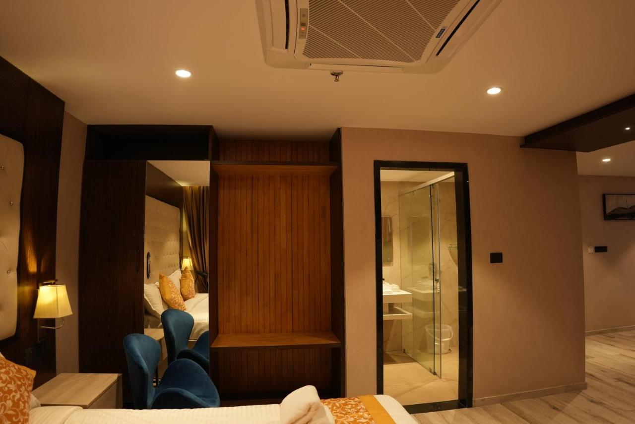 Hotel Ocean Vista Bay Визакхапатнам Екстериор снимка